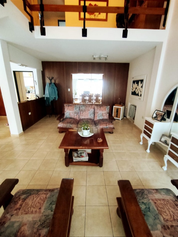 ESPECTACULAR CASA EN VENTA EN CORONEL DORREGO