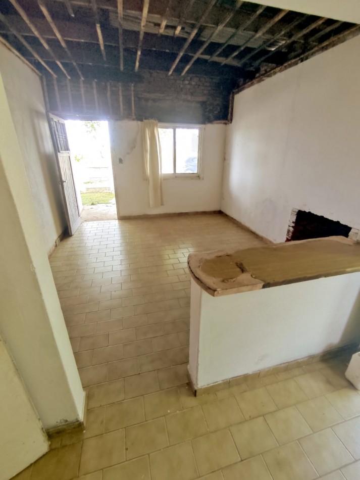 CASA CON TERRENO GRANDE